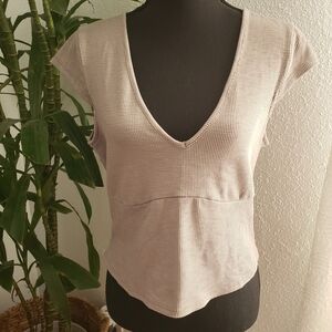 Wild Fable Women's V-Neck Beige Top Size XL